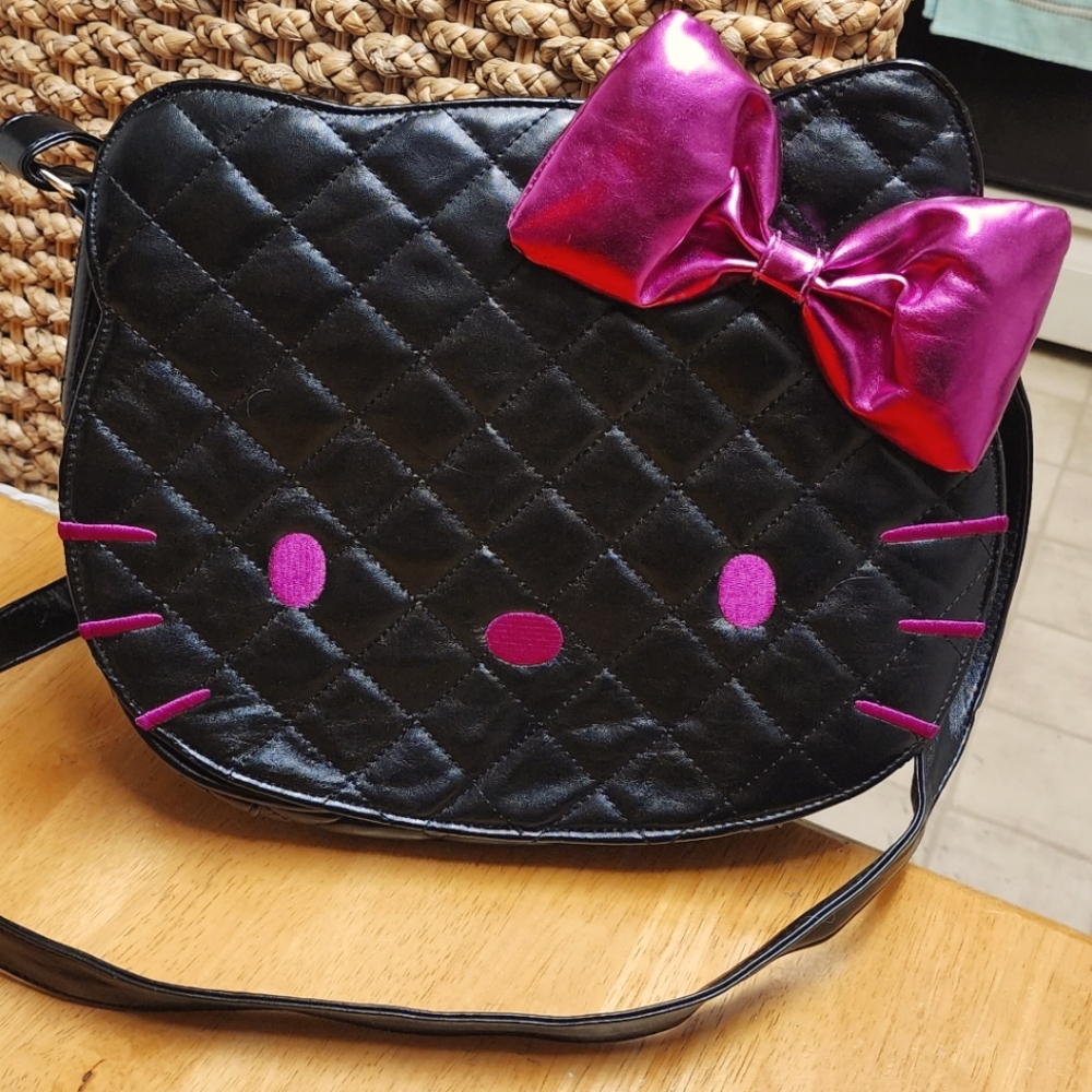 Authentic Loungefly Hello Kitty Shoulder Bag